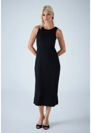 Kadın Siyah Kolsuz Yırtmaçlı Midi Elbise AYD418