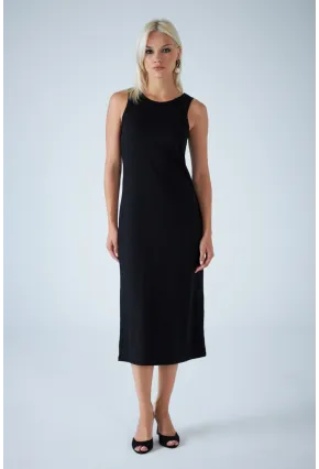 Kadın Siyah Kolsuz Yırtmaçlı Midi Elbise AYD418