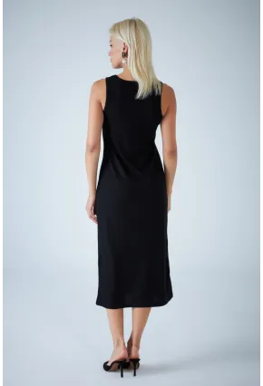 Kadın Siyah Kolsuz Yırtmaçlı Midi Elbise AYD418