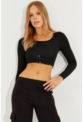 Kadın Siyah Kuşgözlü Crop Bluz CG299