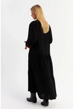 Kadın Siyah Nakışlı Volanlı Maxi Elbise MALO2