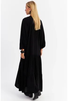 Kadın Siyah Nakışlı Volanlı Maxi Elbise MALO8