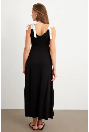 Kadın Siyah Omuz Fiyonklu V Yaka Midi Elbise EY3091