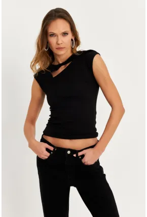 Kadın Siyah Önü Pencereli Asimetrik Bluz LPP1227-1
