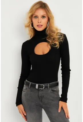 Kadın Siyah Pencereli Balıkçı Yaka Bluz COL2909