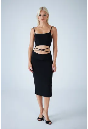 Kadın Siyah Sırtı Açık Pencereli Midi Elbise CEL001