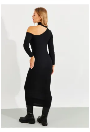 Kadın Siyah Tek Omuzu Açık Midi Elbise EY2562