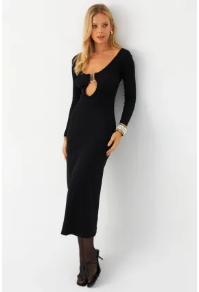 Kadın Siyah Toka Aksesuarlı Pencereli Midi Elbise EY2999