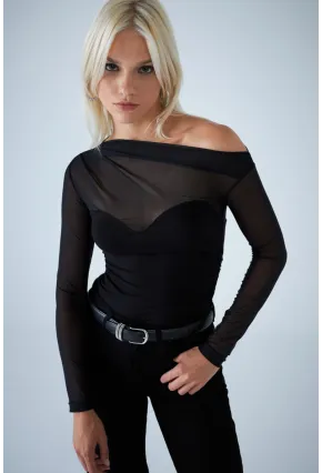 Kadın Siyah Üstü Tül Büzgülü Bluz EY3138