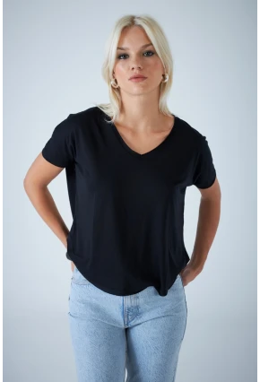 Kadın Siyah V Yaka Rahat T-Shirt LPP1312