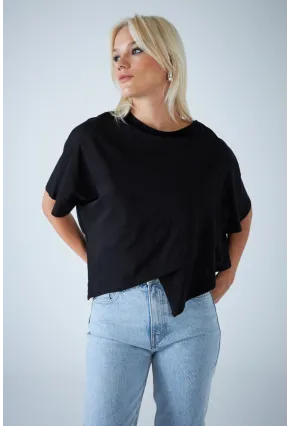Kadın Siyah Yarasa Kol Asimetrik T-Shirt LPP1315