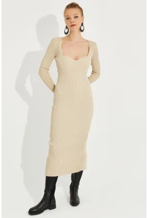 Kadın Vanilya Kalp Yaka Triko Midi Elbise YEL221385