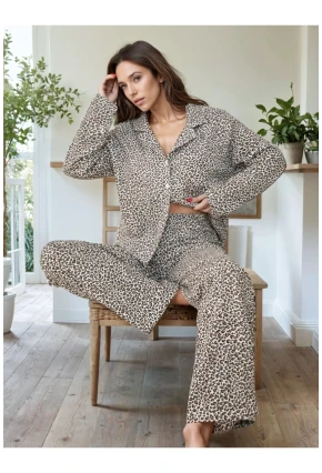 Leopar Desenli Düğmeli Pijama Takımı