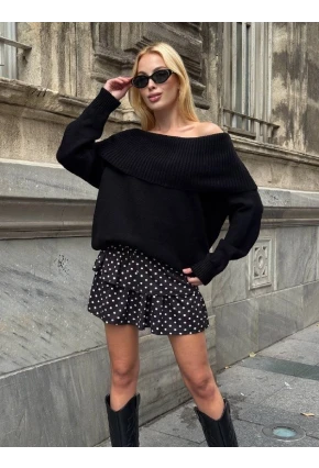 Madonna Yaka Siyah Triko Bluz Elbise