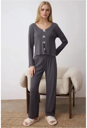 Pamuklu Dantel ve Fiyonk Detaylı Fitilli Örme Pijama Takımı