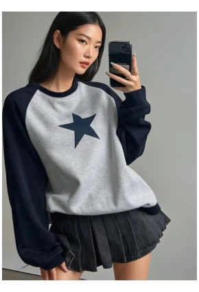 Yıldız Desenli Bloklu Oversize Sweatshirt