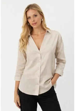 Bej V Yaka Düğmeli Kadın Gömlek – Rahat Kesim, Günlük & Şık Stil
