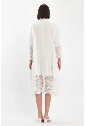 Beyaz Hakim Yaka Düğmeli Tül Detaylı Viskon Elbise