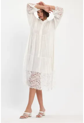 Beyaz Hakim Yaka Düğmeli Tül Detaylı Viskon Elbise