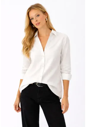 Beyaz V Yaka Düğmeli Kadın Gömlek – Rahat Kesim, Günlük & Şık Stil