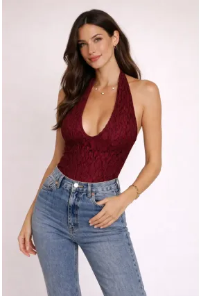 Bordo Dantel Halter Yaka Dekolteli Kadın Bluz – Şık ve Feminen Yazlık Üst