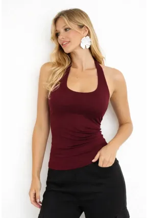 Bordo Halter Yaka Crop Bluz – Esnek Fit, Sırt Dekolteli Şık Tasarım
