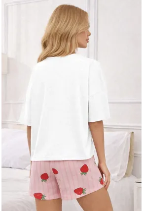 Çilek Desenli Şortlu Kadın Pijama Takımı – Beyaz/Pembe