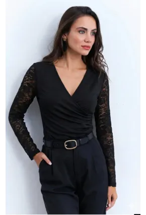 Dantel Kollu Kruvaze Yaka Viskon Kumaş Siyah Bluz