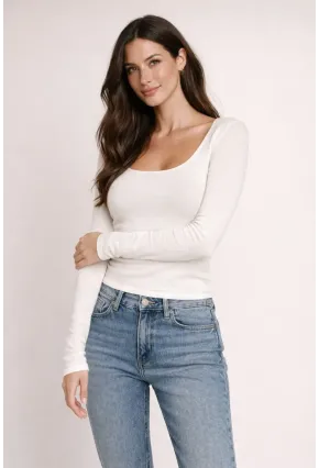 Ekru Kare Yaka Uzun Kollu Basic Bluz – Esnek Kumaş Günlük Şık Kadın Bluz