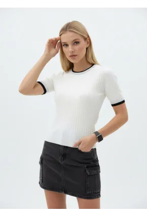 Fitilli Kısa Kollu Biyeli Triko Bluz Beyaz