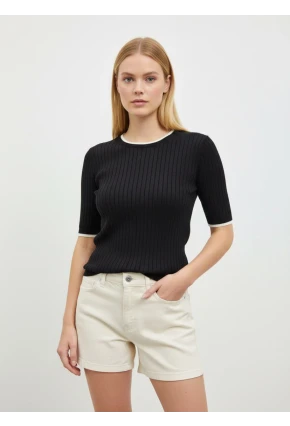 Fitilli Kısa Kollu Biyeli Triko Bluz Siyah