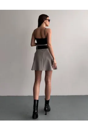 Kadın Çift Kemerli Şortlu Pileli Etek Krem