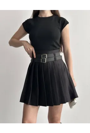 Kadın Çift Kemerli Şortlu Pileli Etek Siyah