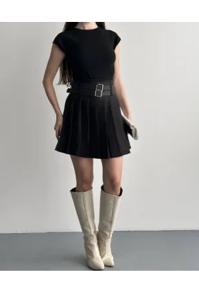 Kadın Çift Kemerli Şortlu Pileli Etek Siyah