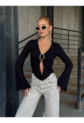 Kadın Göğüs Halka Aksesuar Detaylı Bluz