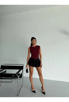 Kadın Kolsuz Dökümlü Sandy Kumaş Bluz Bordo