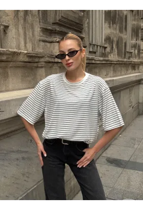 Kadın Oversize Çizgili Tişört Beyaz