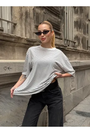 Kadın Oversize Çizgili Tişört Beyaz