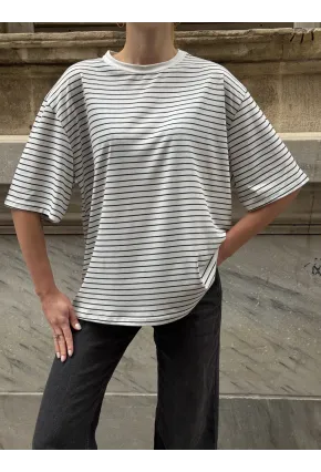 Kadın Oversize Çizgili Tişört Beyaz