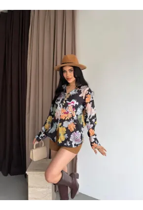 Kadın Renkli Çiçek Desenli Saten Gömlek