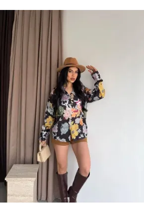 Kadın Renkli Çiçek Desenli Saten Gömlek