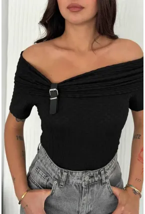 Kadın Tokalı Düşük Omuz Bluz