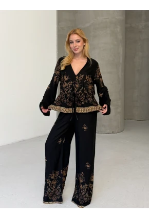 Kadın Viskon Kumaş Desenli V Yaka Kuşaklı Alt Üst Takım Siyah