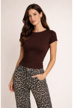 Kahverengi Bağlama Detaylı Esnek Kumaş Bluz – Vücuda Oturan Şık Tasarım