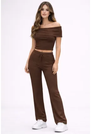 Kahverengi Madonna Yaka Kaşkorse Takım – Şık ve Rahat İkili Set