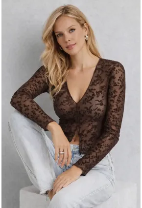Kahverengi Transparan İşlemeli Tül Bluz – V Yaka, Uzun Kollu Şık Tasarım