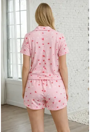 Kalp Desenli Düğmeli Şortlu Kadın Pijama Takımı – Pembe Yaka Detaylı