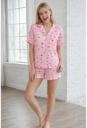Kalp Desenli Düğmeli Şortlu Kadın Pijama Takımı – Yaka Detaylı Rahat Seri