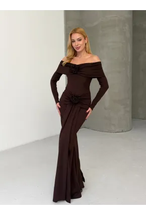 Modal Kumaş Likralı Çiçek Aksesuarlı Maxi Boy Elbise Kahve