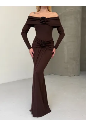 Modal Kumaş Likralı Çiçek Aksesuarlı Maxi Boy Elbise Kahve